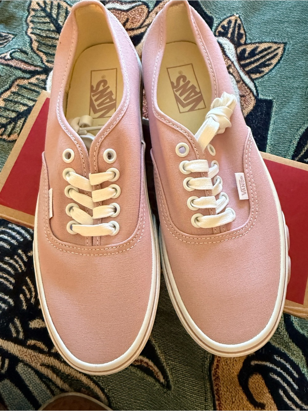 BRAND NEW Vans Mauve Purple/Pink Low-Top Canvas Sneakers - Picture 4 of 6